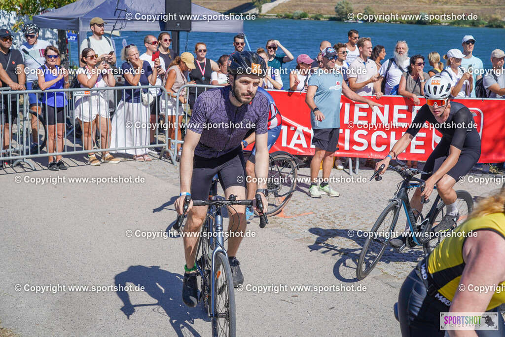 DSC01017 | Vienna Triathlon 2024                                        P3 Event                                                             #yourpictrs #sportshot_your_pictrs                 @Sportshotphotography                                     Photo Credit: www.sportshot.de
