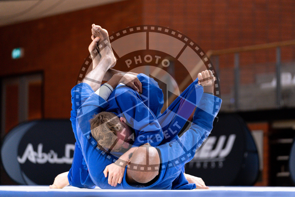 20241013PBB4549 | Athletes compete during the AJP Tour Europe Continental Jiu-Jitsu Amateurs & Masters Championship on October 13, 2024 in Almere near Amsterdam, Netherlands. © Chiara Dazi / photoblackbelt