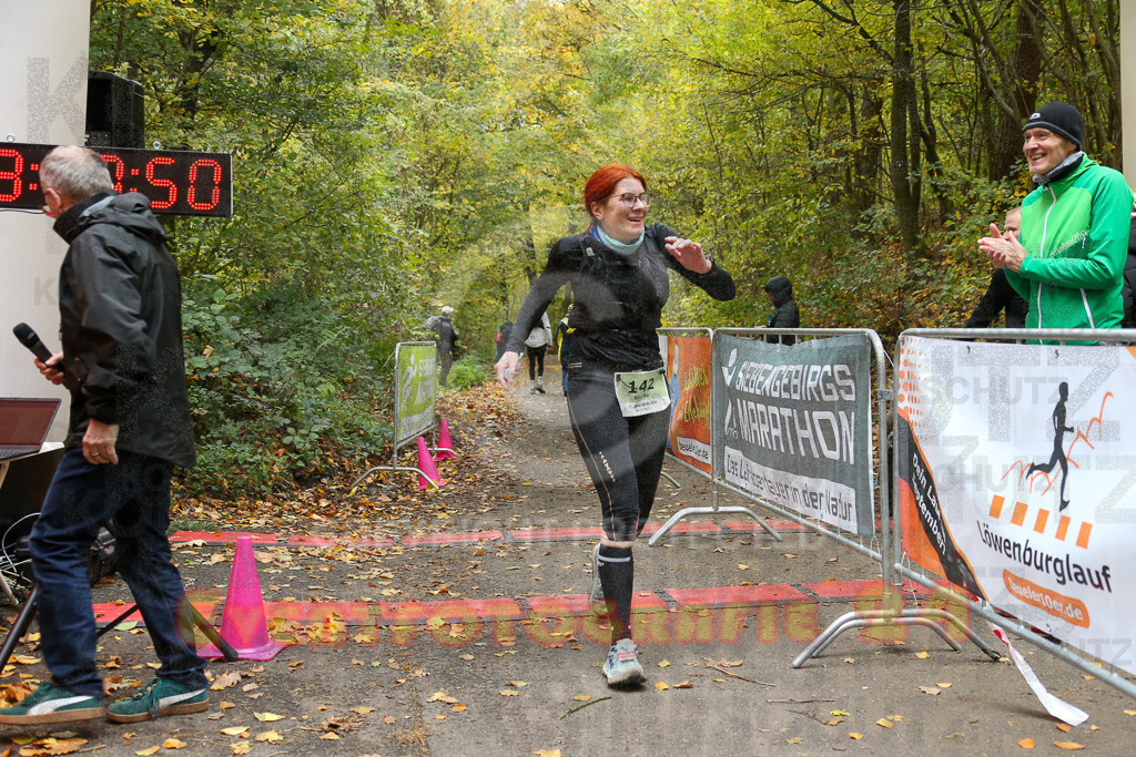 251026_1329_EX1_3555 | Sportfotografie im Rhein-Sieg Kreis, Köln, Bonn, NRW, Rheinland Pfalz, Hessen, etc. Unser Tätigkeitsfeld umfasst den Laufsport vom Volkslauf über den Marathon, Duathlon, Triathon bis zum Ultralauf wie Kölnpfad Ultra oder Schindertrail.