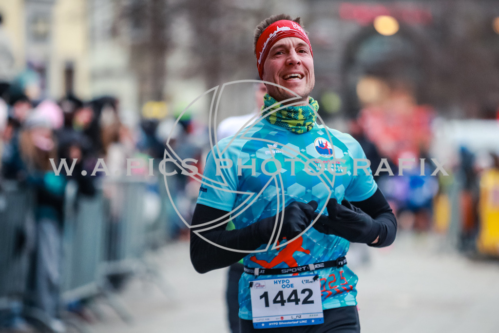 SILVESTERLAUF LINZ 25 | Linz, AUSTRIA, 31. Dezember 25, TRIRUN SILVESTERLAUF LINZ 25 , Image shows: 
Photo: WAPICS / BINDER Manuel