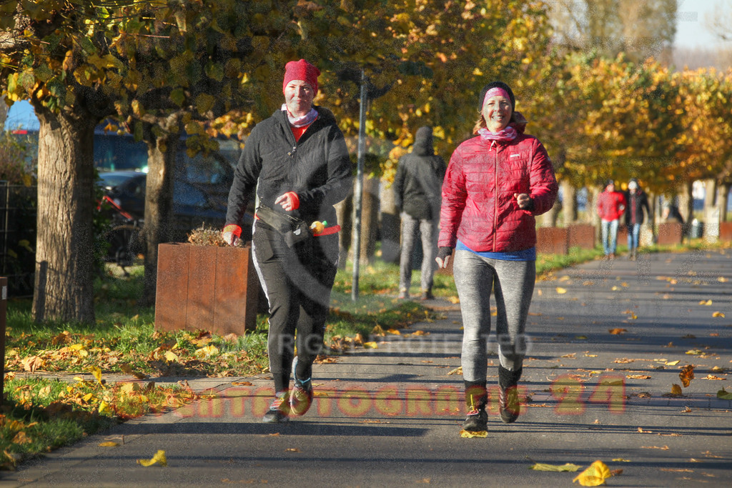 241201_1134_EV4_1330 | Sportfotografie im Rhein-Sieg Kreis, Köln, Bonn, NRW, Rheinland Pfalz, Hessen, etc. Unser Tätigkeitsfeld umfasst den Laufsport vom Volkslauf über den Marathon, Duathlon, Triathon bis zum Ultralauf wie Kölnpfad Ultra oder Schindertrail.