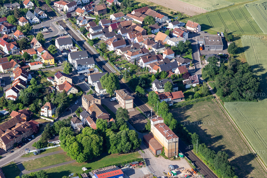 Luftbild: Neun Morgen in Rheinzabern im Bundesland Rheinland-Pfalz in Deutschland. Foto: IMG_132354.jpg vom 03.06.2022 durch Werner Riehm/FLY-FOTO.deOrtsgemeinde Rheinzabern - Eine weitere WordPress-Website