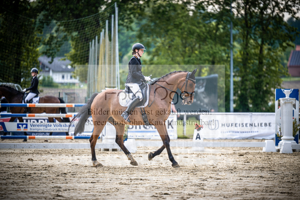 DOS_1182 | Reitturnier Venne - Realisiert mit Pictrs.com
