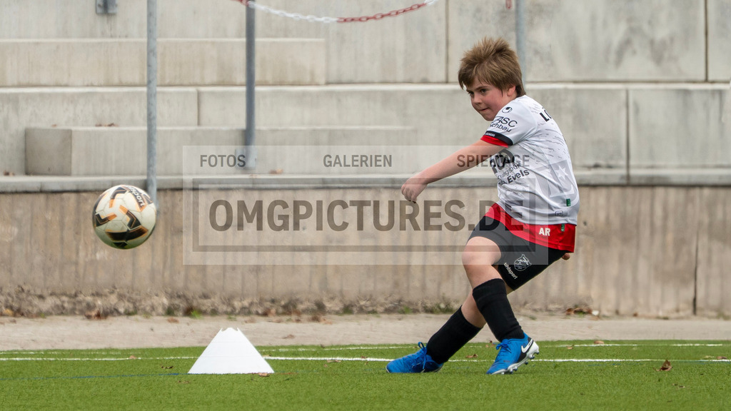 _OMG5465 | www.omgpictures.de, Sportfotograf, Verein, Fotograf, Baden Württemberg, Stuttgart, Heilbronn, omgpictures, Spieltag,  - Realisiert mit Pictrs.com