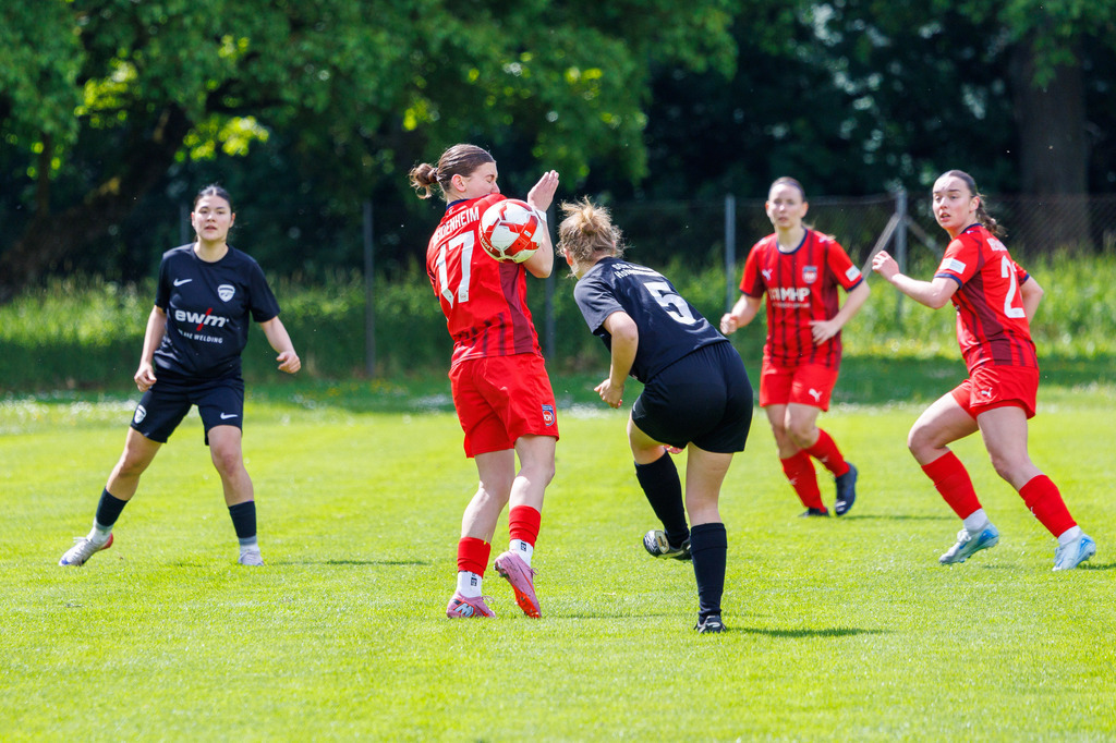 20260517-SGMHS-FCH_011 | SGM Hohenmemmingen/Sontheim vs. 1.FC Heidenheim 1846 II, Fußball, Frauen, Bezirksliga Meisterrunde, 2025/2026, 4. Spieltag, 17.05.2026 in Sontheim, Rasenplatz 1(Foto: Michael Bulling) - Realisiert mit Pictrs.com