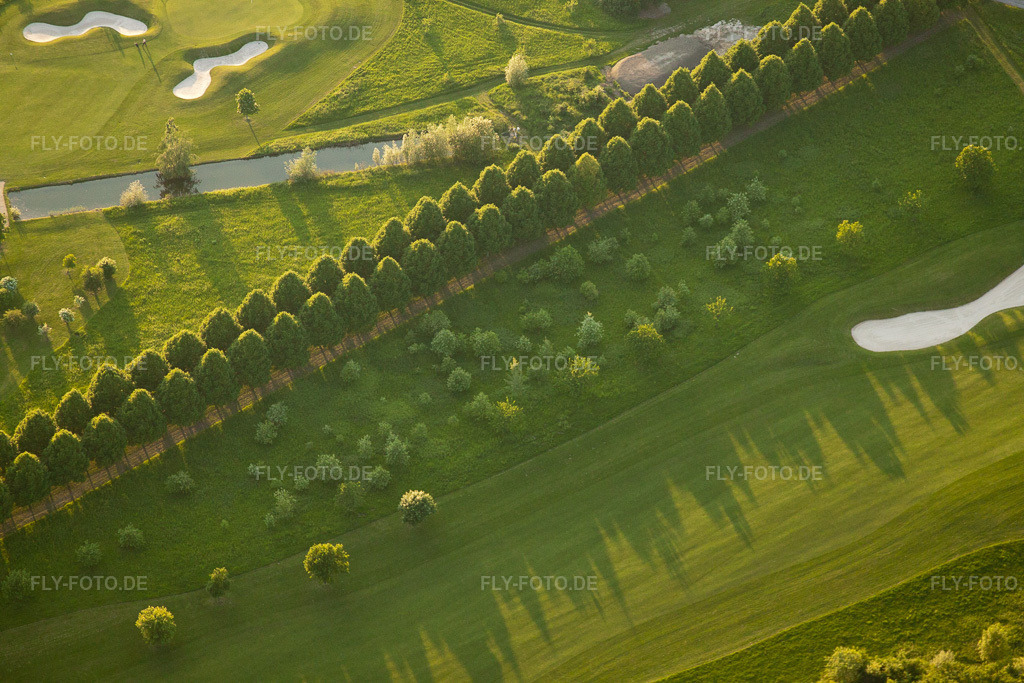 Luftbild: Golf Club Hofgut Scheibenhardt e.V im Ortsteil Beiertheim-Bulach in Karlsruhe im Bundesland Baden-Württemberg in Deutschland. Foto: IMG_27649.jpg vom 23.05.2010 durch Werner Riehm/FLY-FOTO.de