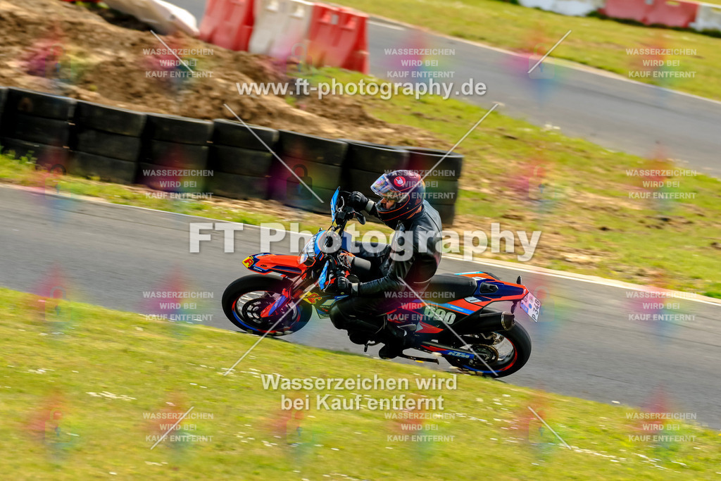 _OTO2654 | Hier findet Ihr Bilder von Touristenfahrten auf der Nürburgring Nordschleife oder von anderen Veranstaltungen die ich besucht habe. Viel Spass beim Durch Schauen 