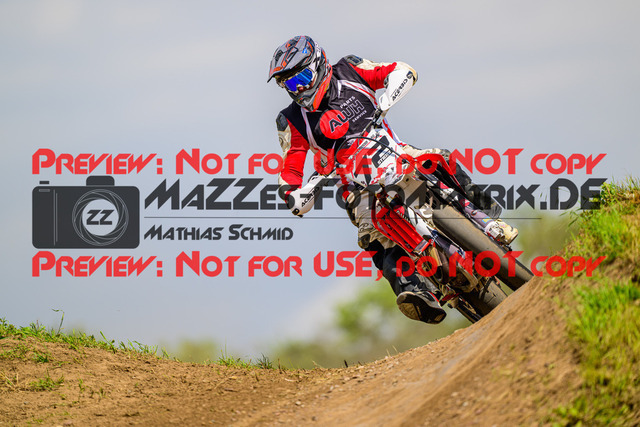 MaZZes_FotoMatrix_240622_6007705_9981 | UE40