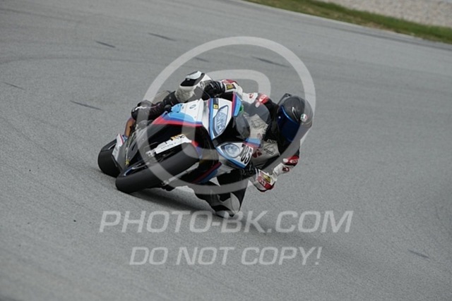 2024_10_25_PBK_32903 | Sportfotografie; SlowMotion; Video; Rennstrecke; Hafeneger; Speer; Racing; RSE; BMW; CBO; Trackday; Motorsportarena; Hockenheimring; Brno; Most; Barcelona; Valencia