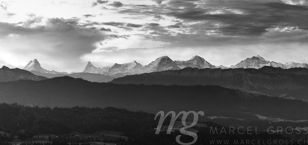 20230928-Rosenlaui-719-Pano | Die ideale Geschenkidee für Naturliebhaber. Naturbilder von Marcel Gross Photography für ihr Zuhause in den verschiedensten Formaten und Materialien. - Realisiert mit Pictrs.com