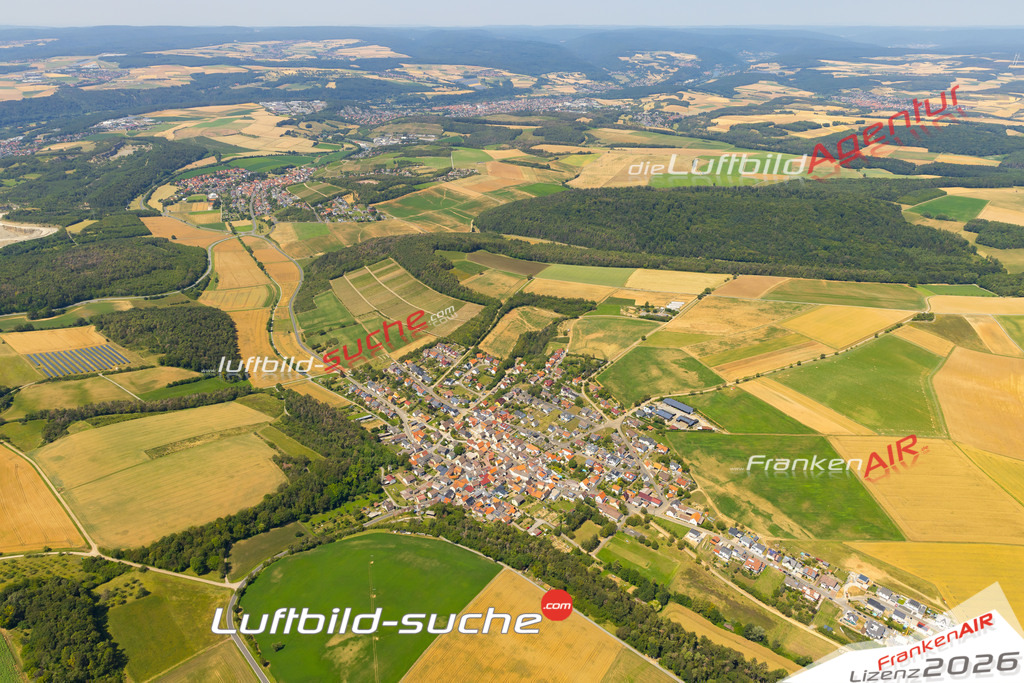 Das Luftbild zeigt : Tiefenthal Erlenbach bei Marktheidenfeld - Die Luftaufnahme wurde 2023 vom UL-Flugzeug aus erstellt ( keine Drohne ) - Hochauflösende Luftaufnahme - Für grossformatige Ausdrucke geeignet. Die Geschenkidee !Mit Lizenz und Bildrechte bestellbar