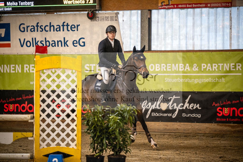 DOS_1585 | Entdecke hochwertige Reitturnierfotos von Foto Oger. Professionell, emotional und authentisch – jetzt Lieblingsmomente im Shop bestellen.Deutschlandweite Turnierfotografie. - Realisiert mit Pictrs.com