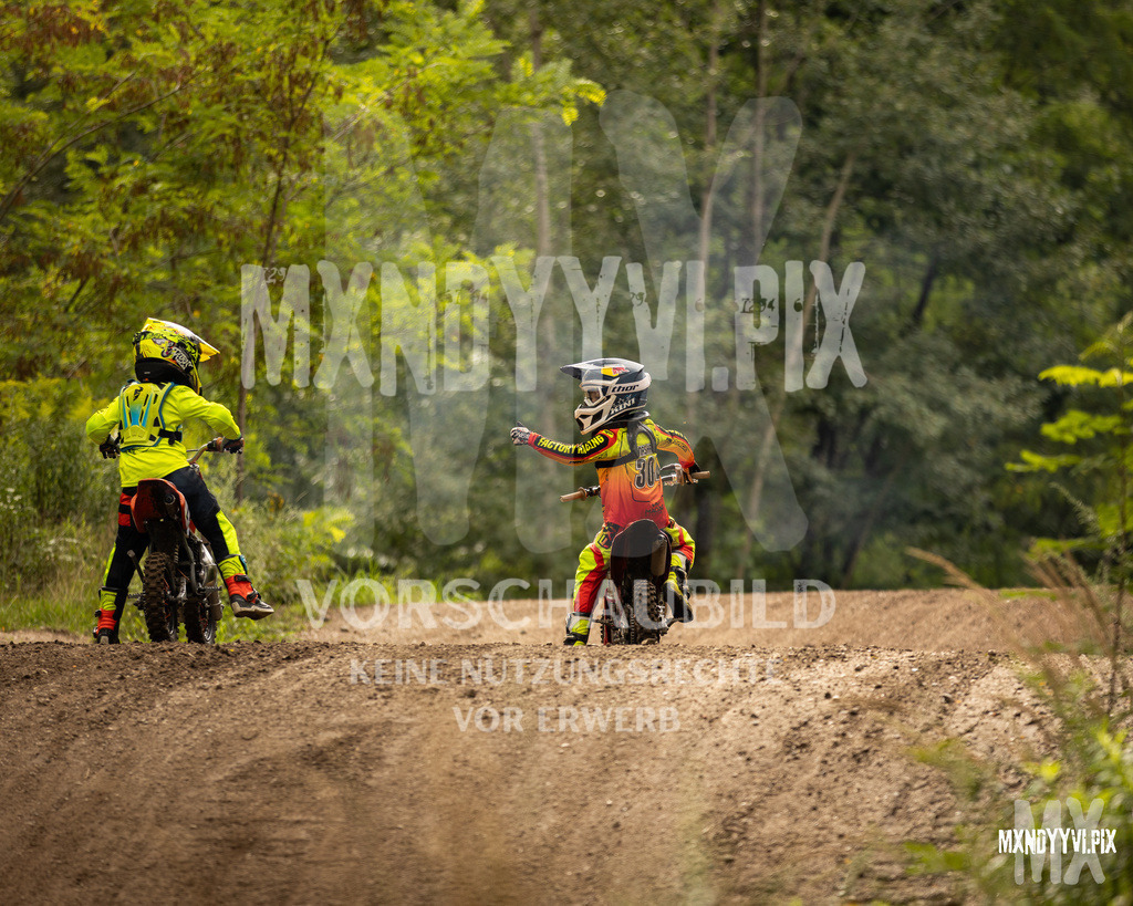 866A0360 | mxndyyvipix