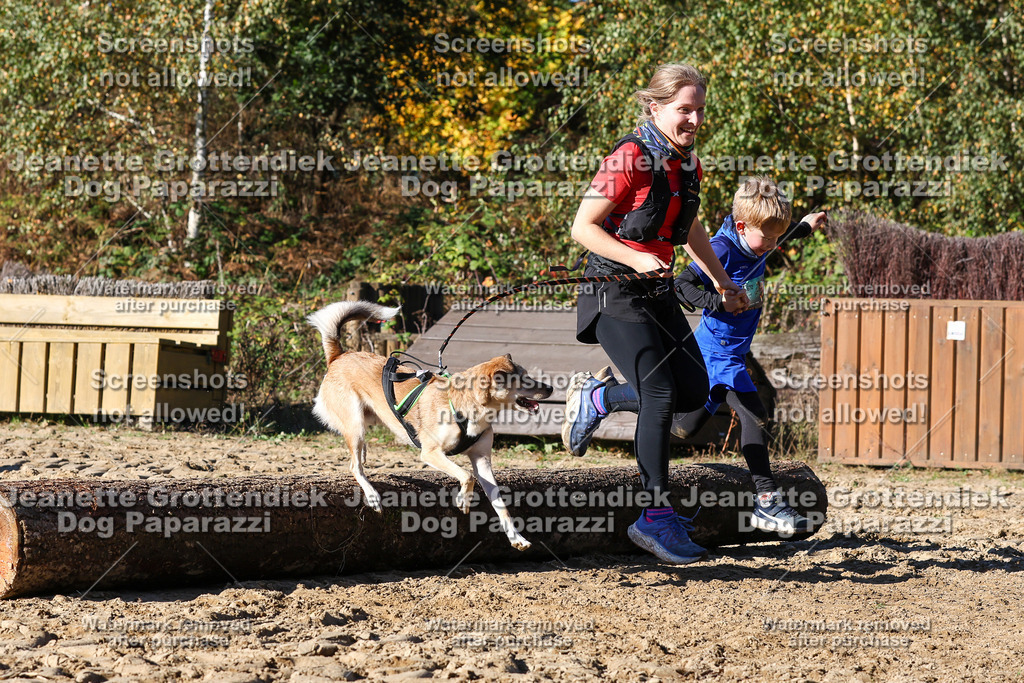 Dog Paparazzi - Strongdog 10-25-2314 | Dog Paparazzi Jeanette Grottendiek Fotografie & Videografie - Realisiert mit Pictrs.com