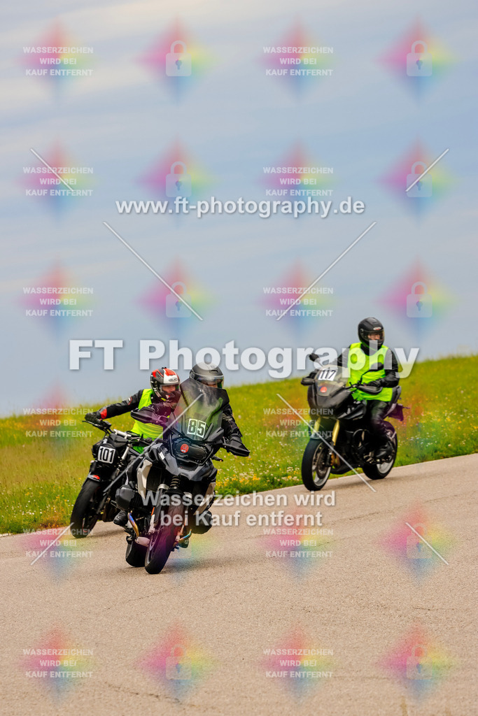 MotoTeam-2208 | Hier findet Ihr Bilder von Touristenfahrten auf der Nürburgring Nordschleife oder von anderen Veranstaltungen die ich besucht habe. Viel Spass beim Durch Schauen 