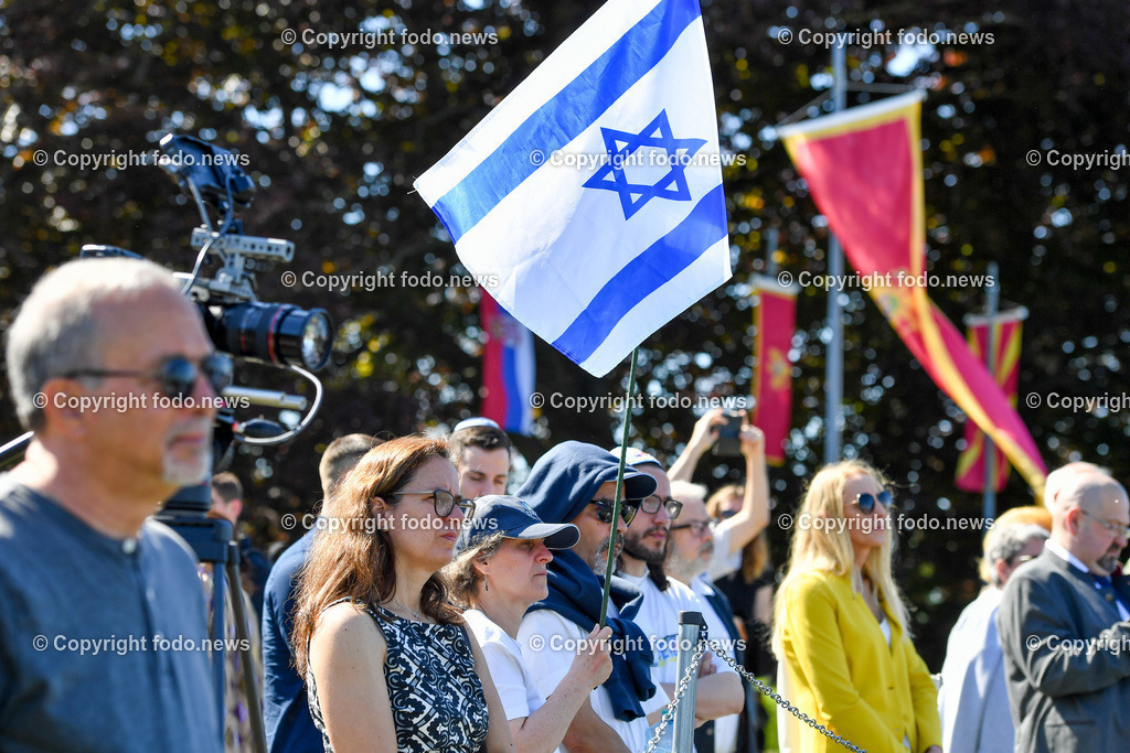 Internationale Gedenk- und Befreiungsfeier Gedenkstaette Mauthausen 2022_ 15.05.2022-56 | 15.05.2022, Mauthausen, AUT, Internationale Gedenk- und Befreiungsfeier Gedenkstaette Mauthausen 2022, im Bild Israelitische Delegation// International Liberation Ceremony 2022, Mauthausen CC Memorial 2022/05/15