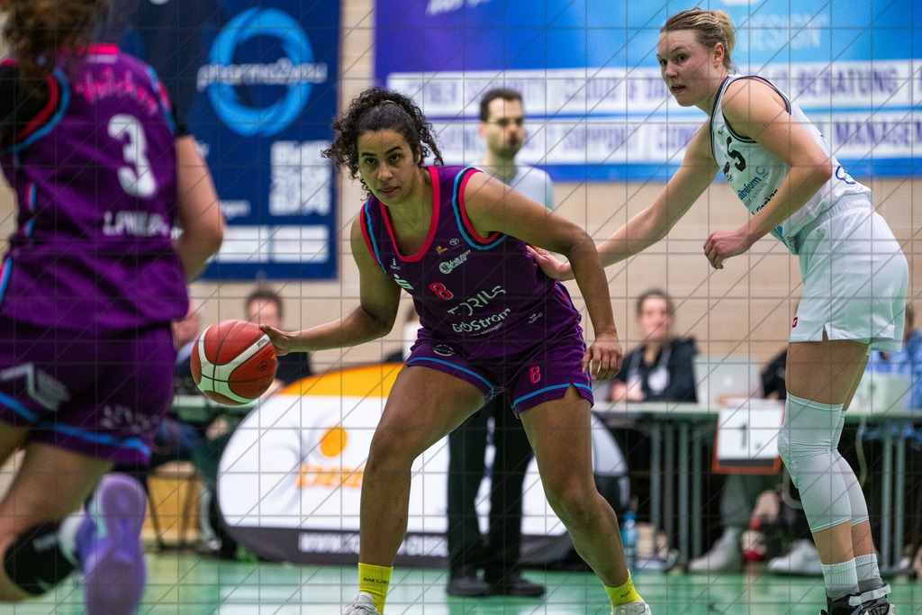 2. DBBL Nord 25/26 | Spieltag 17 | BBC Osnabrück vs. BG74 Veilchen Ladies Göttingen | 01.02.26: 2. DBBL Nord 25/26 | Spieltag 17 | BBC Osnabrück vs. BG74 Veilchen Ladies Göttingen / Osnabrück / Deutschland  //   CREDIT:www.bullenfotos.de, Martin König, Hörner Weg 40, D-49078 Osnabrück, +4917663732967 // Nutzung und Weitergabe nur zu den vereinbarten Zwecken. Presseanfragen an Ersteller. Alle Rechte beim Ersteller. Honorierung nach MFM. - Realisiert mit Pictrs.com