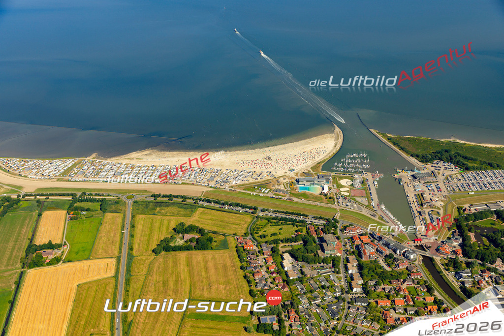 Aktuelles Luftbild von Bensersiel Esens - Die Luftaufnahme wurde 2022 mittels UL-Flugzeug erstellt ( keine Drohne ) - hochauflösende Kamera-Systeme von  Canon -Beste Qualität - Für grossformatige Ausdrucke geeignet. Die Geschenkidee !