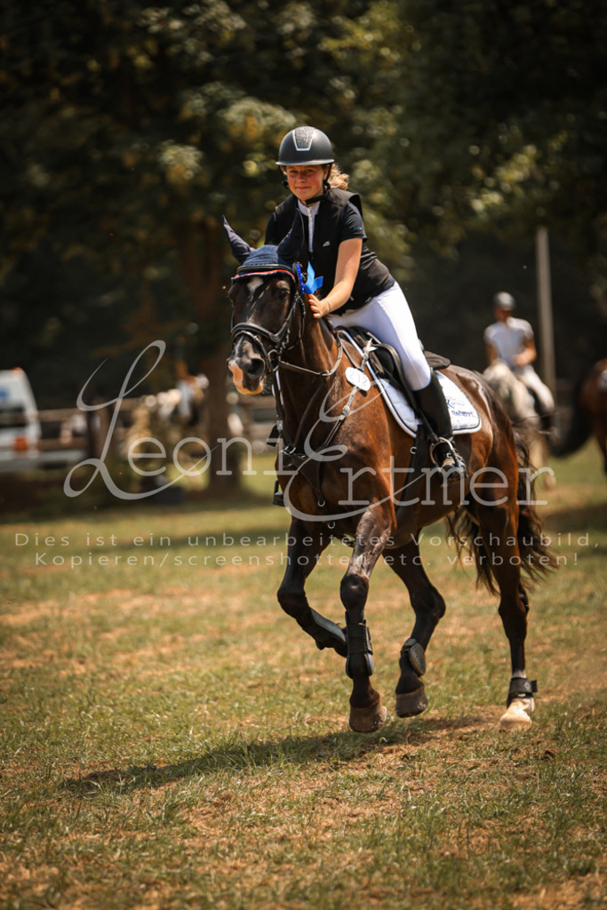 15.SaStE00520 | Leoni Ertmer Photography - Realisiert mit Pictrs.com