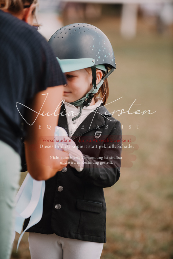 DSC_6389 | Pferde- und Turnierfotografie in Westsachsen. Pferdeportraits, Auftragszeichnungen und intuitive Kunst.