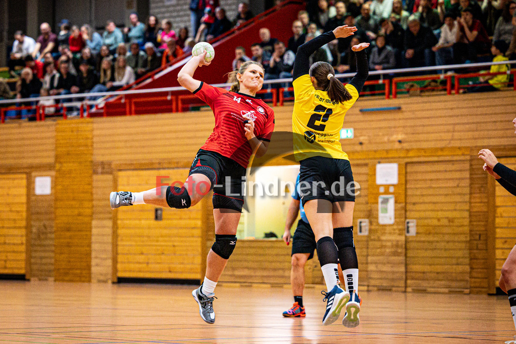 TSV Weiheim gegen TSV Ottobeuren | Bezirksoberliga Handball Frauen 2024/25, TSV Weiheim gegen TSV Ottobeuren, 20250118,Malena BECKER (TSV Weilheim 14) in Aktion,2025-01-18 in Weilheim (Jahnhalle)Malena BECKER (TSV Weilheim 14)Copyright: WolfgangxLindner foto-lindner.de