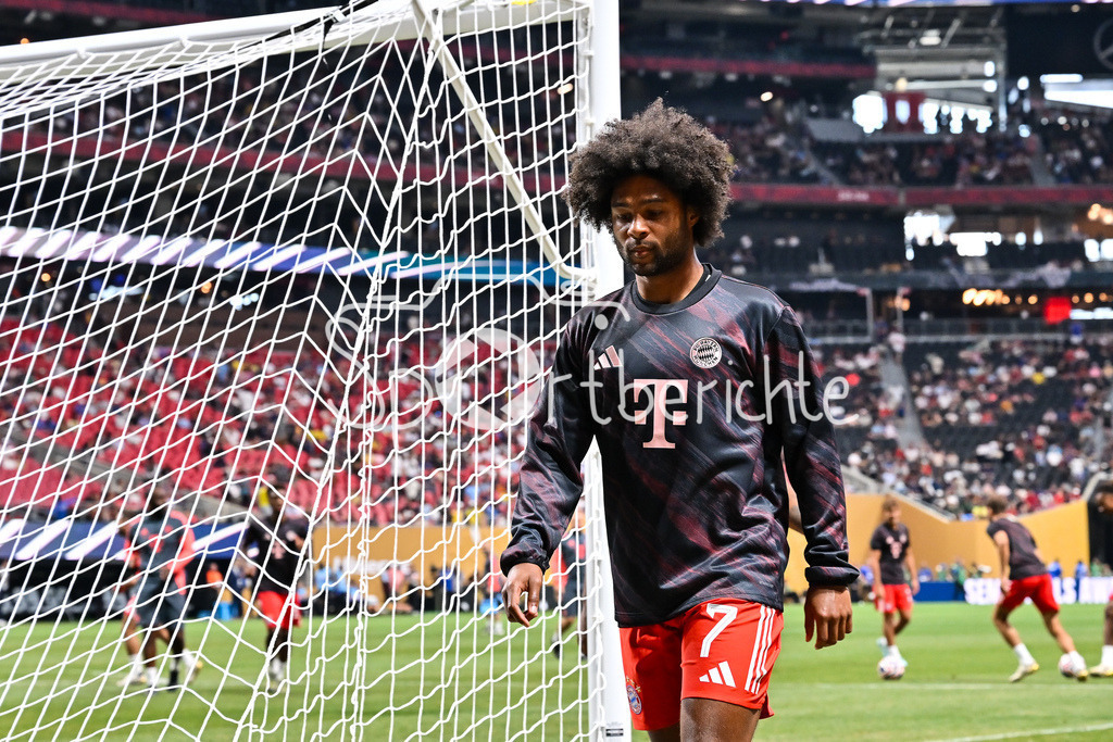 Paris Saint Germain - FC Bayern München | im Bild Serge GNABRY (FC Bayern Muenchen 7) nach dem warmup vor der Partie / Einzelfoto / Freisteller / FIFA Club World Cup: Paris Saint Germain - FC Bayern Muenchen, Mercedes Benz Stadium am 05.07.2025 / NOT FOR SALE IN USA