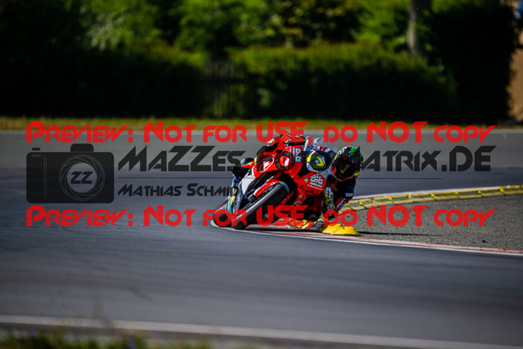 MaZZes_FotoMatrix_220724_0491 | IDM1000