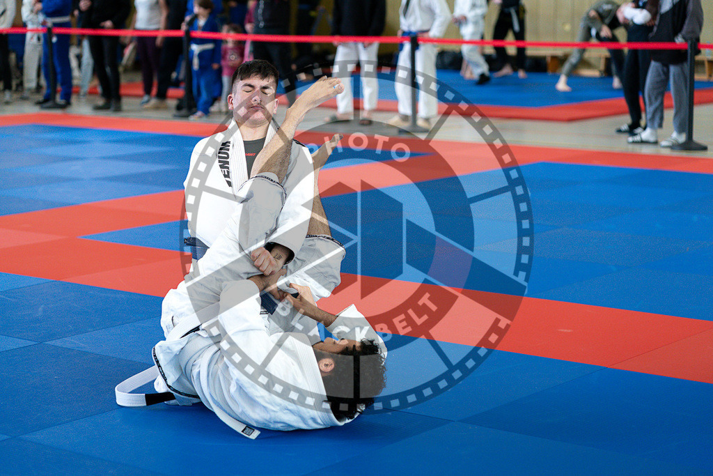 20250510PBB0026 | Athletes compete during the JJLG Berlin Open Jiu-Jitsu Championship on May 10, 2025 in Berlin, Germany. © Chiara Dazi / photoblackbelt