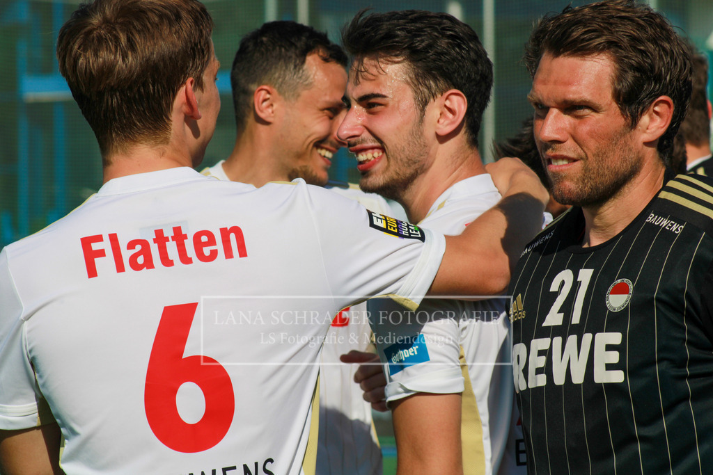 DM23 Finale Herren Mannheimer HC -  Rot-Weiß Köln 04.06.23-301 | lanaschraderfotografie - Realisiert mit Pictrs.com