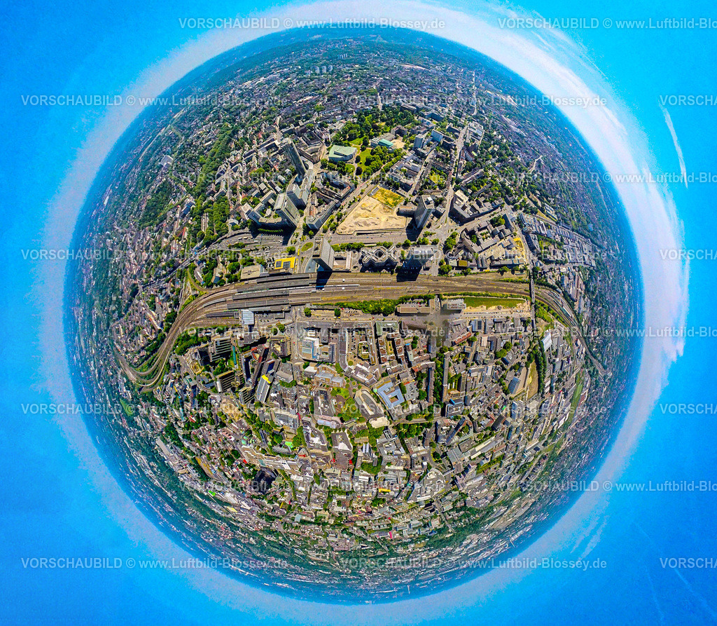Essen250590026Mitte_Schenker_RWE | Luftbild, City Essen Mitte mit Einkaufszentrum Bahnhofstraße, Campus Essen, Baustelle Abriss Ypsilon-Haus der RWE Zentrale Essen an der Huyssenallee, geplanter Neubau für Bürocampus, EON Hochhaus und Postbank Hochhaus und DB Schenker am Hauptbahnhof Hbf, Erdkugel, Fisheye Aufnahme, Fischaugen Aufnahme, 360 Grad Aufnahme, tiny world, little planet, fisheye Bild, Stadtkern, Essen, Ruhrgebiet, Nordrhein-Westfalen, Deutschland