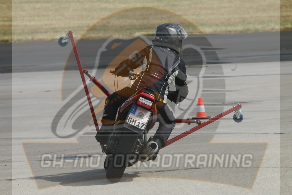 IMG_3456 | gh-motorradtraining-foto.de - Realisiert mit Pictrs.com