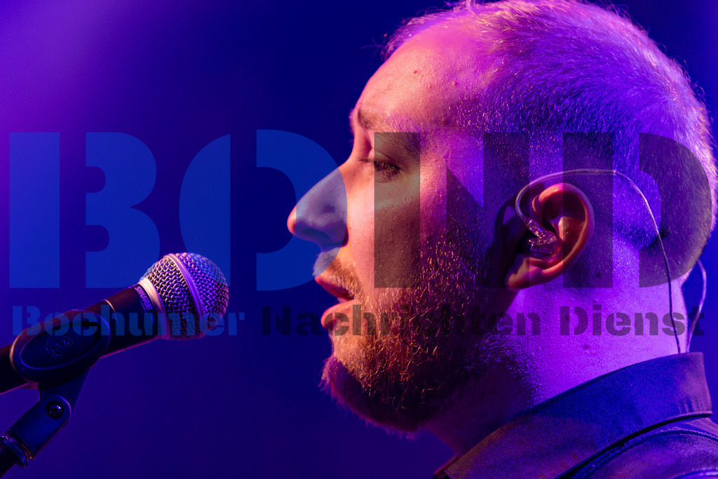 SES_GBAZEC20241227-24 | bond - Realisiert mit Pictrs.com