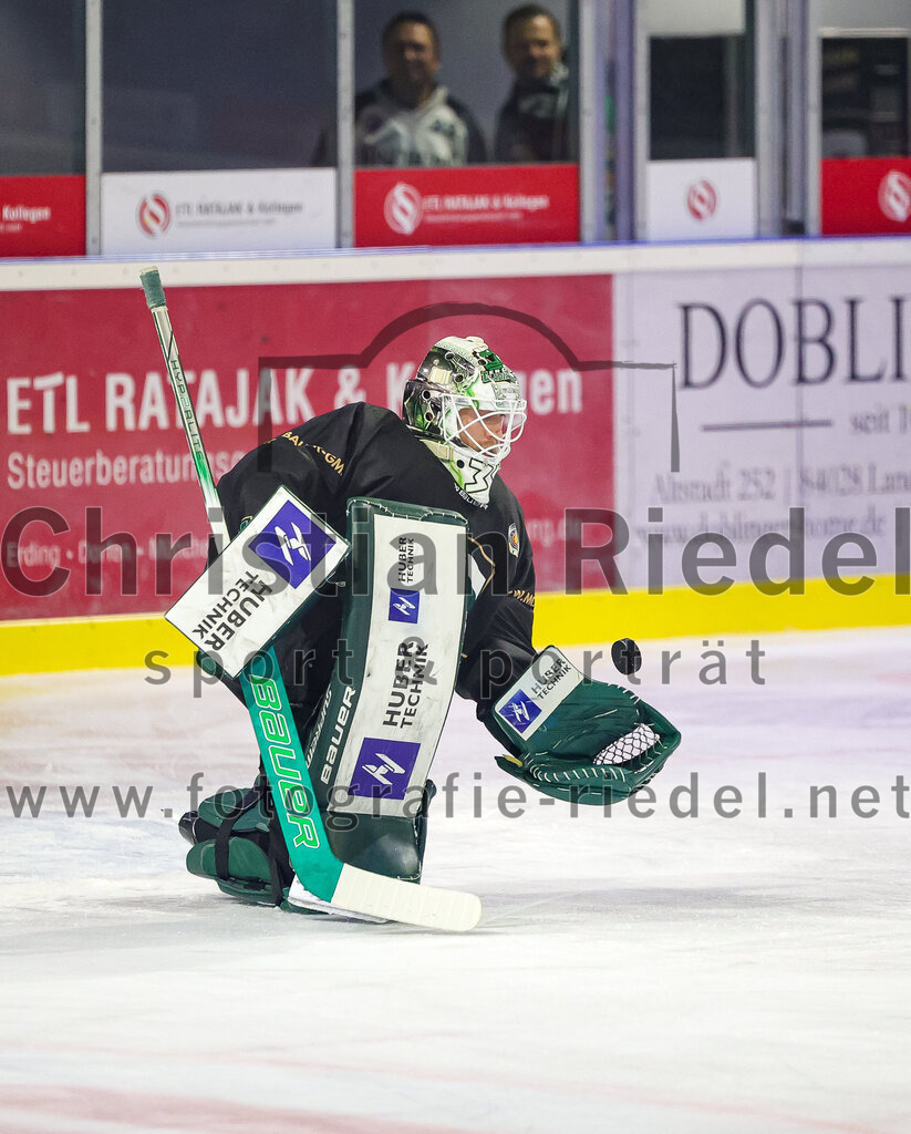2025-10-10_008_TSV_Erding_gegen_onesto_Tigers_Bayreuth | Erding, Deutschland, 10.10.2025:Eishockey, Oberliga Süd 2025 / 2026, 7. Spieltag, TSV Erding gegen onesto Tigers Bayreuth, Endergebnis: 2:5Torwart Leon Meder (Erding Gladiators, #39)Foto: Christian Riedel / fotografie-riedel.net