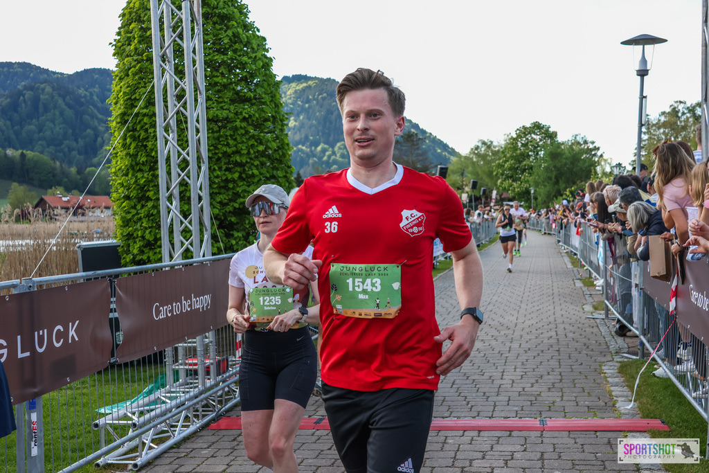 2U6A7284 | Schliersee Lauf 2026 #flowmotion #schlierseelauf #junglückschlierseelauf #schliersee #halbmarathon @junglueck #sportshot_your_pictrs #yourpictrs #canondeutschland #canonsportphotography