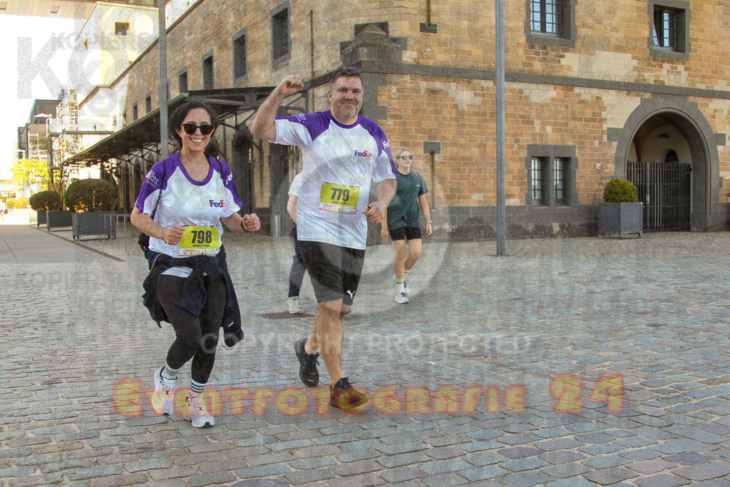 240921_1347_EV4_9213 | Sportfotografie im Rhein-Sieg Kreis, Köln, Bonn, NRW, Rheinland Pfalz, Hessen, etc. Unser Tätigkeitsfeld umfasst den Laufsport vom Volkslauf über den Marathon, Duathlon, Triathon bis zum Ultralauf wie Kölnpfad Ultra oder Schindertrail.