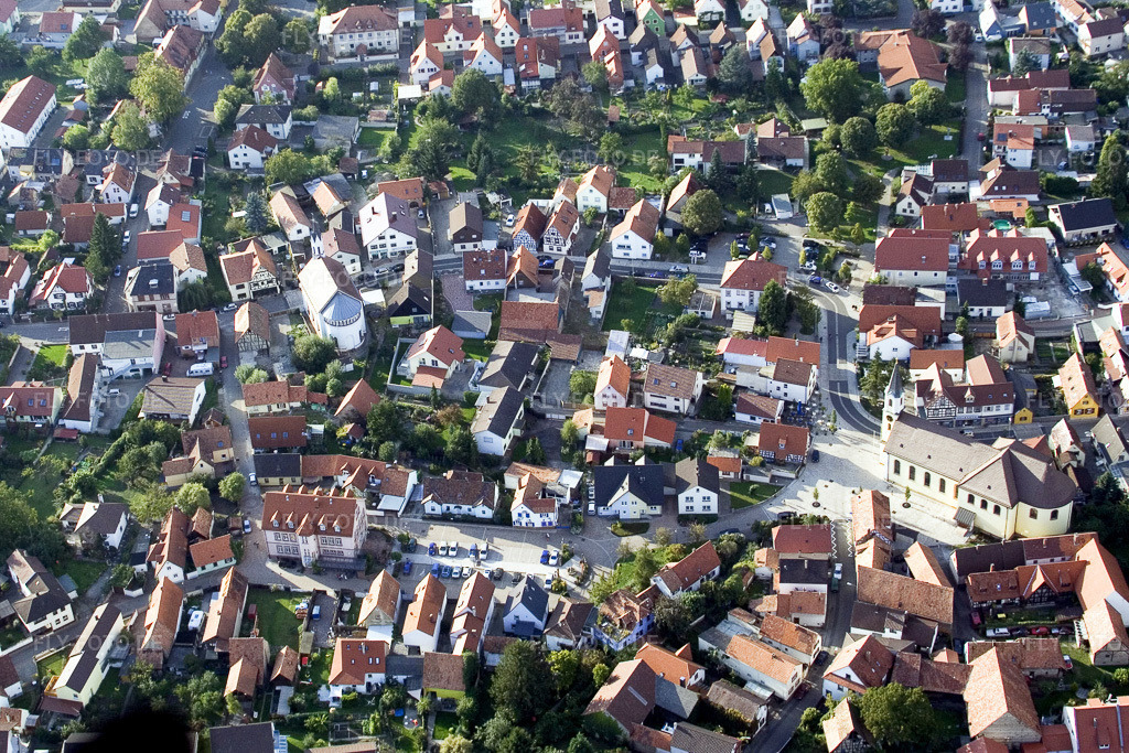 Luftbild: Cany-Barville-Straße im Ortsteil Maximiliansau in Wörth im Bundesland Rheinland-Pfalz in Deutschland. Foto: IMG_7875.jpg vom 12.09.2007 durch Werner Riehm/FLY-FOTO.de