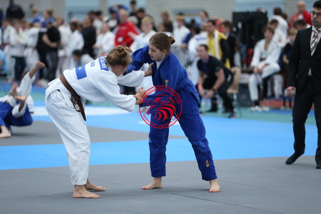 AT3Y0672 | Fotos vom Adler Cup - Pictures from Adler Cup

Hier findet Ihr alle Eindrücke und großen Momente der Adler Cup Wochenenden. Here you will find all impressions and great moments of the Adler Cup weekends. - Realisiert mit Pictrs.com