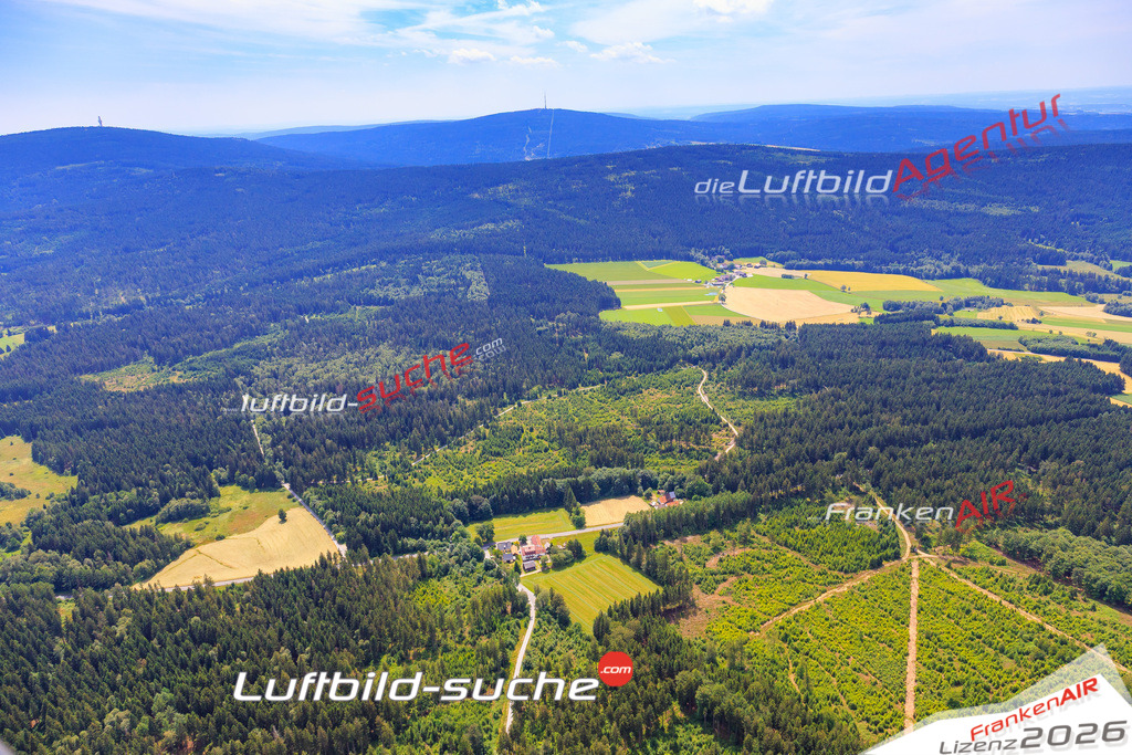 Die Luftaufnahme der Stadt Weissenstadt wurde vom UL-Flugzeug heraus erstellt ( keine Drohne )- hohe Auflösung für beste Qualität