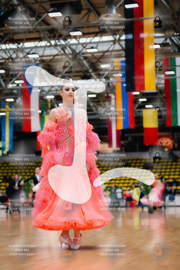 Hessen Tanzt WDSF Open Junior II Standard 4th (208) Oliver Gebert _ Alina Balatsko (Czech Republic)-2025-05-17-7780 | Webshop for digital downloads and prints of dance sport, event & show photographer Julian Link - Realisiert mit Pictrs.com