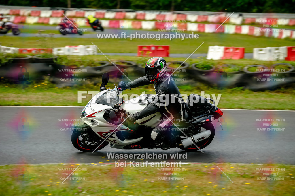 VBK-4644 | Hier findet Ihr Bilder von Touristenfahrten auf der Nürburgring Nordschleife oder von anderen Veranstaltungen die ich besucht habe. Viel Spass beim Durch Schauen 