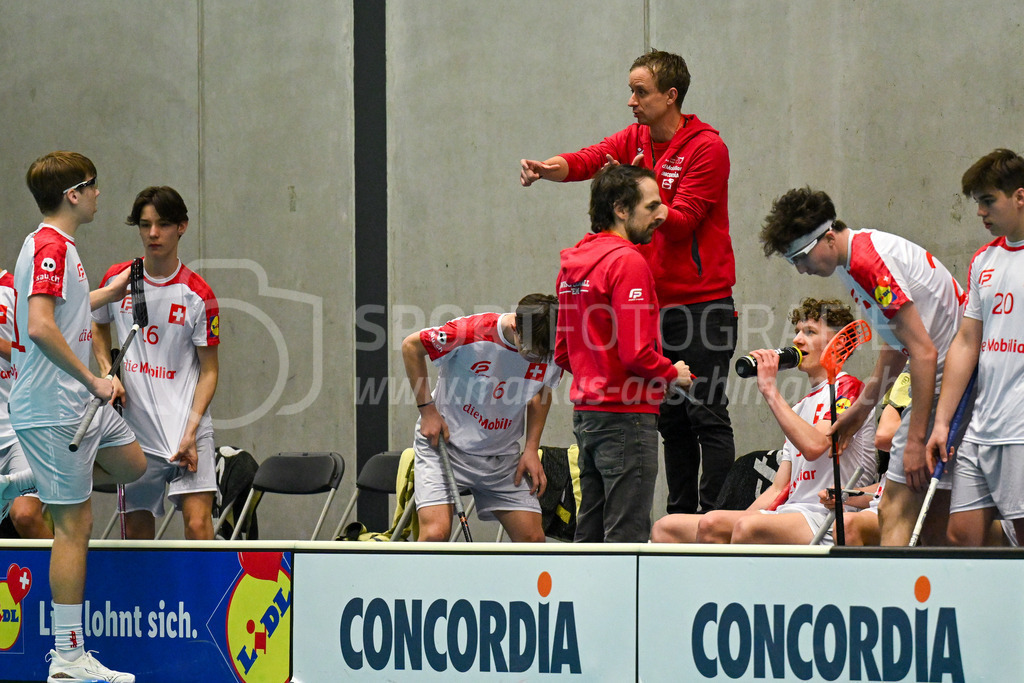 Switzerland U19 vs Finland U19 - 3. February 2024 | Switzerland U19 vs Finland U19
U19 Men International Matches in Switzerland
GoEasy Arena, Siggenthal Station
Switzerland headcoach Olli Oilinki (at the back) and assistant coach Mark Schuler.
Credit: Markus Aeschimann | <a href="https://www.markus-aeschimann.ch">Sportfotografie Markus Aeschimann</a> | <a href="https://www.instagram.com/sportfotografie.aeschimann">@sportfotografie.aeschimann</a> - Realisiert mit Pictrs.com