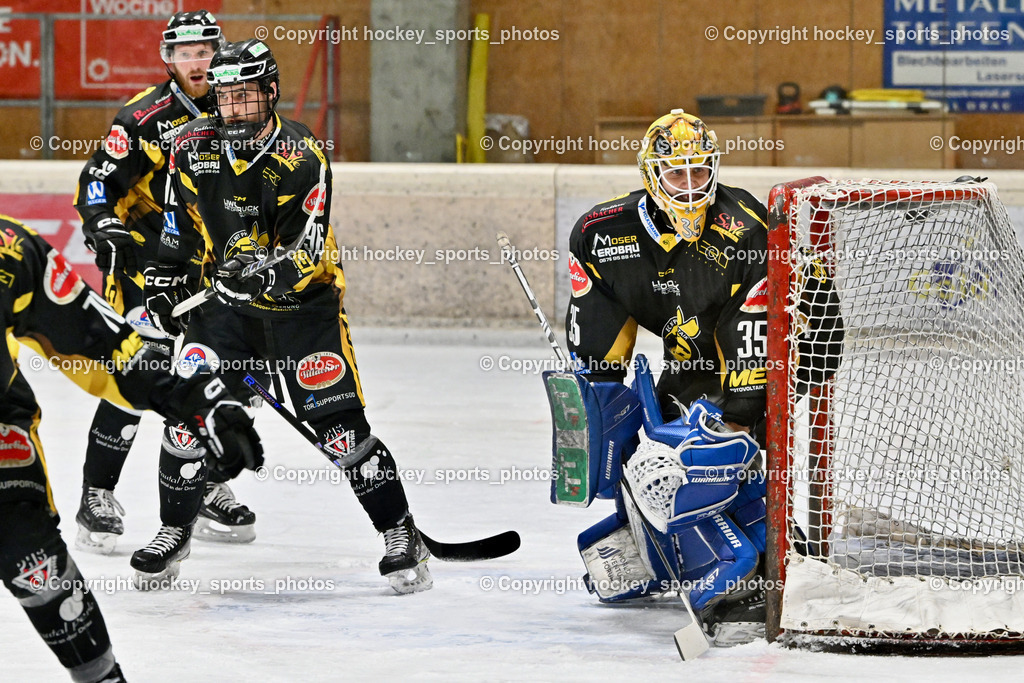 EC MET PHOTOVOLTAIK HORNETS SPITTAL vs. EV ZELTWEG MURTAL LIONS | #35 Egger Luca EC Hornets Spittal, #96 Peharz Joshua EC Hornets Spittal, #12 Glavic Gasper EC Hornets Spittal, EC MET PHOTOVOLTAIK HORNETS SPITTAL vs. EV ZELTWEG MURTAL LIONS, EC MET PHOTOVOLTAIK HORNETS SPITTAL vs. EV ZELTWEG MURTAL LIONS am 08.02.2026 in Spittal an der Drau (Eissportzentrum Spittal), Austria, (Photo by Bernd Stefan)