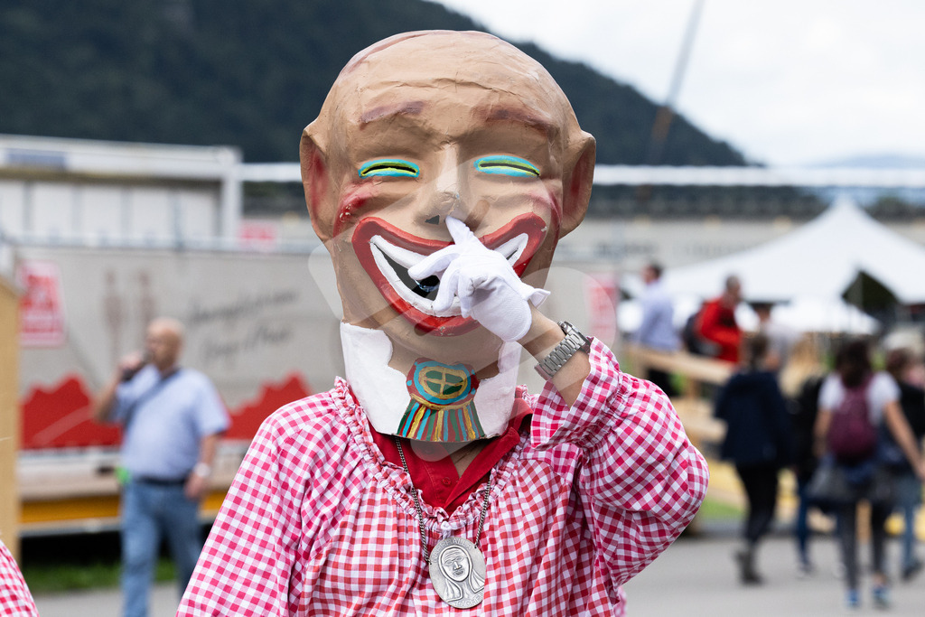 ESAF2025_Freitag_4160 | Die Schwinger des Schwyzer Kantonalen Schwingerverbandes: Fotos, die Dynamik und Leidenschaft festhalten, sowie emotionale Momente aus dem traditionellen Schwingsport zeigen. - Realisiert mit Pictrs.com