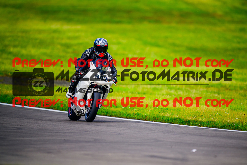 MaZZes_FotoMatrix_240519_6007705_0425 | Fotograf Mathias Schmid
Sportfotograf,
Eventfotograf,
Hochzeitsfotograf,
Portraitfotograf