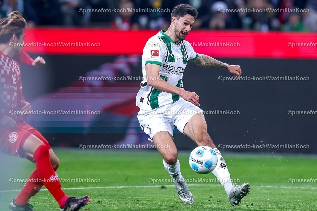 BMG07032501049 | 07.03.2025, Fußball, Borussia Mönchengladbach - 1.FSV Mainz 05, 1. Fußball Bundesliga, Borussia-Park, Saison 2024 2025: Tim Kleindienst (Mönchengl. #11) FlankeDFB regulations prohibit any use of photographs as image sequences and or quasi-video.