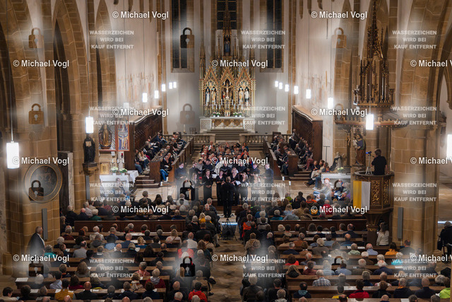 TAM25_K.07__Michael-Vogl_042_5383 | Tage Alter Musik Regensburg K.07 Nachtkonzert Dominikanerkirche St. Blasius Tenebrae Choir (Großbritannien) Palestrina 500 – a cappella Nigel Short Leitung Foto: Michael Vogl