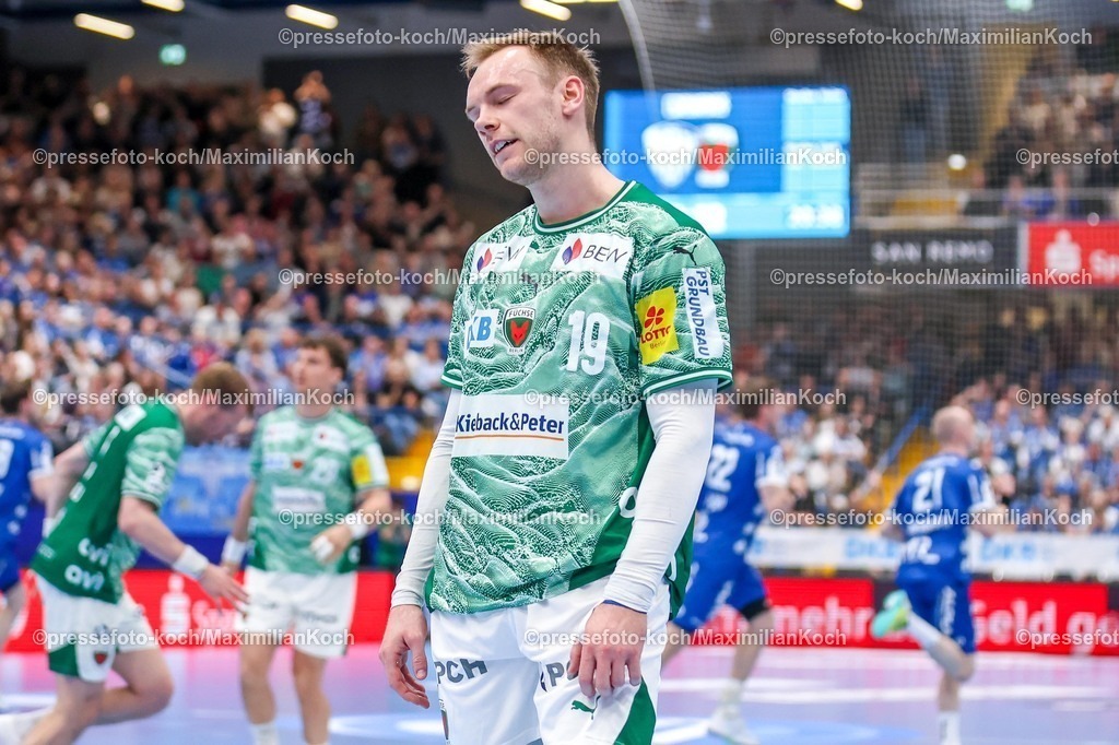 xkwix12042602023 | 2026.04.12, xkwix, Handball, HBL, TBV Lemgo Lippe -  Füchse Berlin, PHOENIX CONTACT arena, 28.Spieltag, Saison 2025 / 2026: Mathias Gidsel (Füchse Berlin #19) schaut enttaeuscht  DFB regulations prohibit any use of photographs as image sequences and or quasi-video. Photo: xKamilxWilkowskixPressefotoKochx
