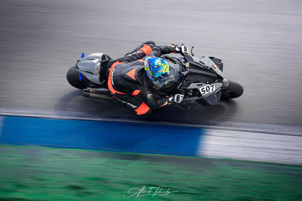Ducati Trackday Hockenheimring 2026 | Entdecken Sie die faszinierende Welt von Alexander Tschuncky Arts: Kreative Fotografie, atemberaubende Automobilkunst und hochwertiger Bilderdruck. Lassen Sie sich inspirieren! - Realisiert mit Pictrs.com
