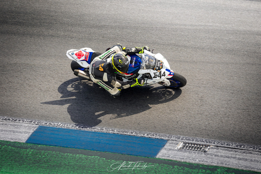 Ducati Trackday Hockenheimring 2026 | Entdecken Sie die faszinierende Welt von Alexander Tschuncky Arts: Kreative Fotografie, atemberaubende Automobilkunst und hochwertiger Bilderdruck. Lassen Sie sich inspirieren! - Realisiert mit Pictrs.com