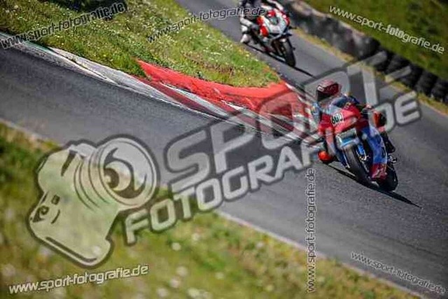 pubi2293 | Professionelle Fotos von Sportveranstaltungen, aber auch Hochzeiten und anderen Events. - Realisiert mit Pictrs.com